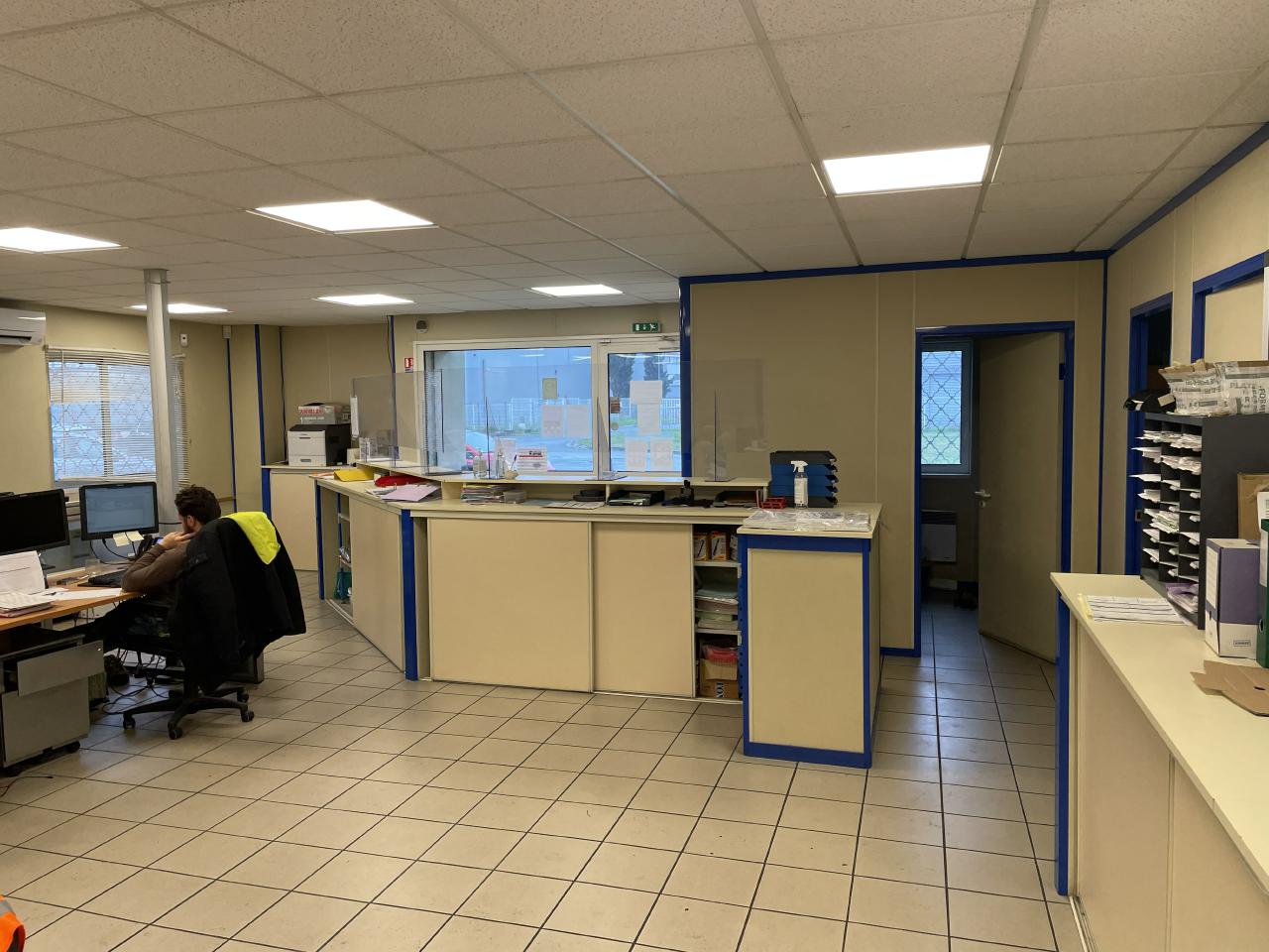 Entrepôt classe c Lormont 10000m² Location entrepôt classe c Lormont Gironde OLLOG2419710 8